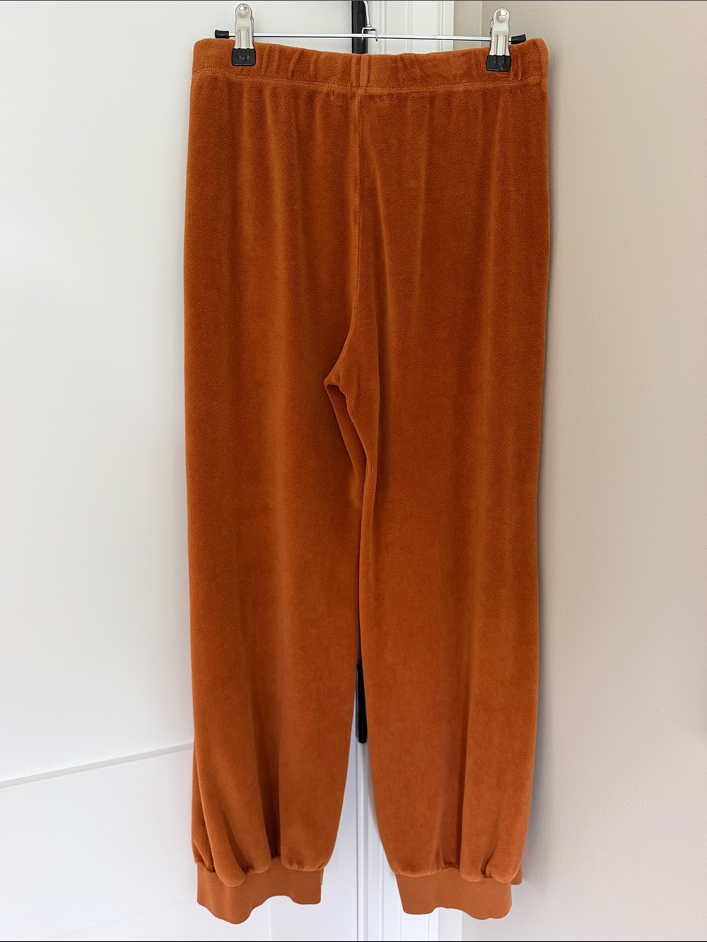 Suzie Kondi Velour Pants - Picture 5 of 7